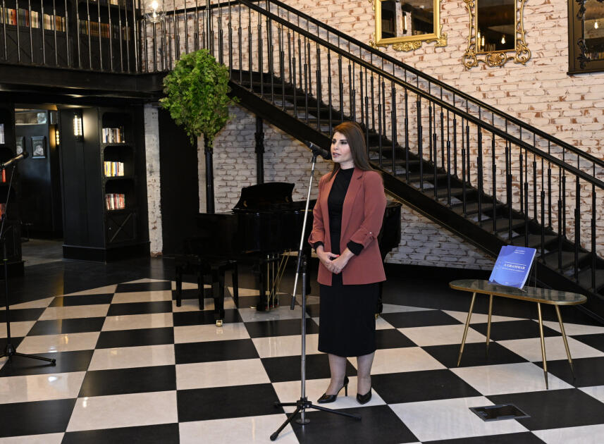 Heydər Əliyev Fondunun vitse-prezidenti Leyla Əliyeva və Bakı Media Mərkəzinin rəhbəri Arzu Əliyeva “A grammar of contemporary Azerbaijani” adlı dərs vəsaitinin təqdimatında iştirak ediblər