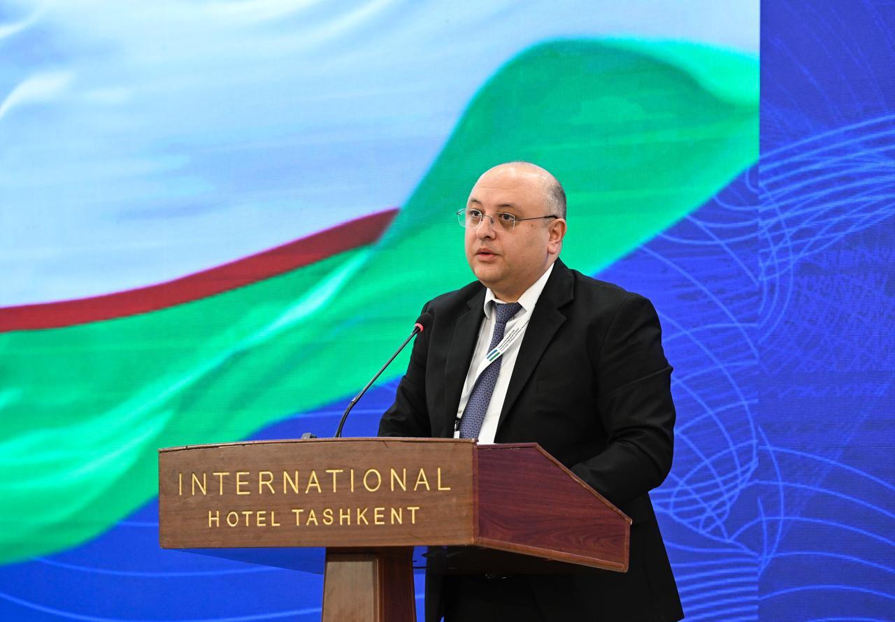 “Rəqəmsal dövrdə həqiqət axtarışında: dezinformasiyaya qarşı mübarizə” mövzusunda I Özbəkistan-Azərbaycan Media Forumu keçirilir