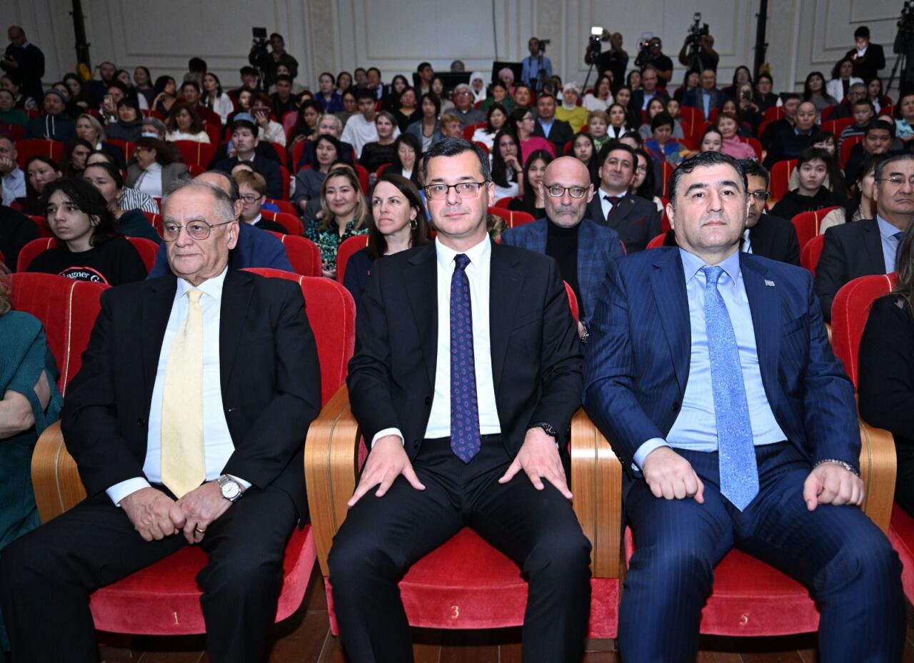 Казахстан отмечает Дни культуры Азербайджана