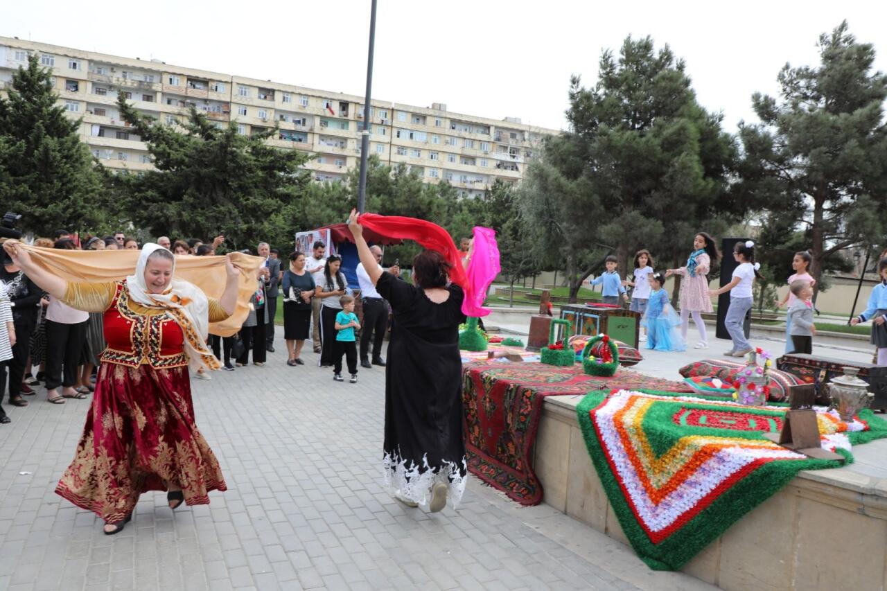 Красочный фестиваль кялагаи в Баку