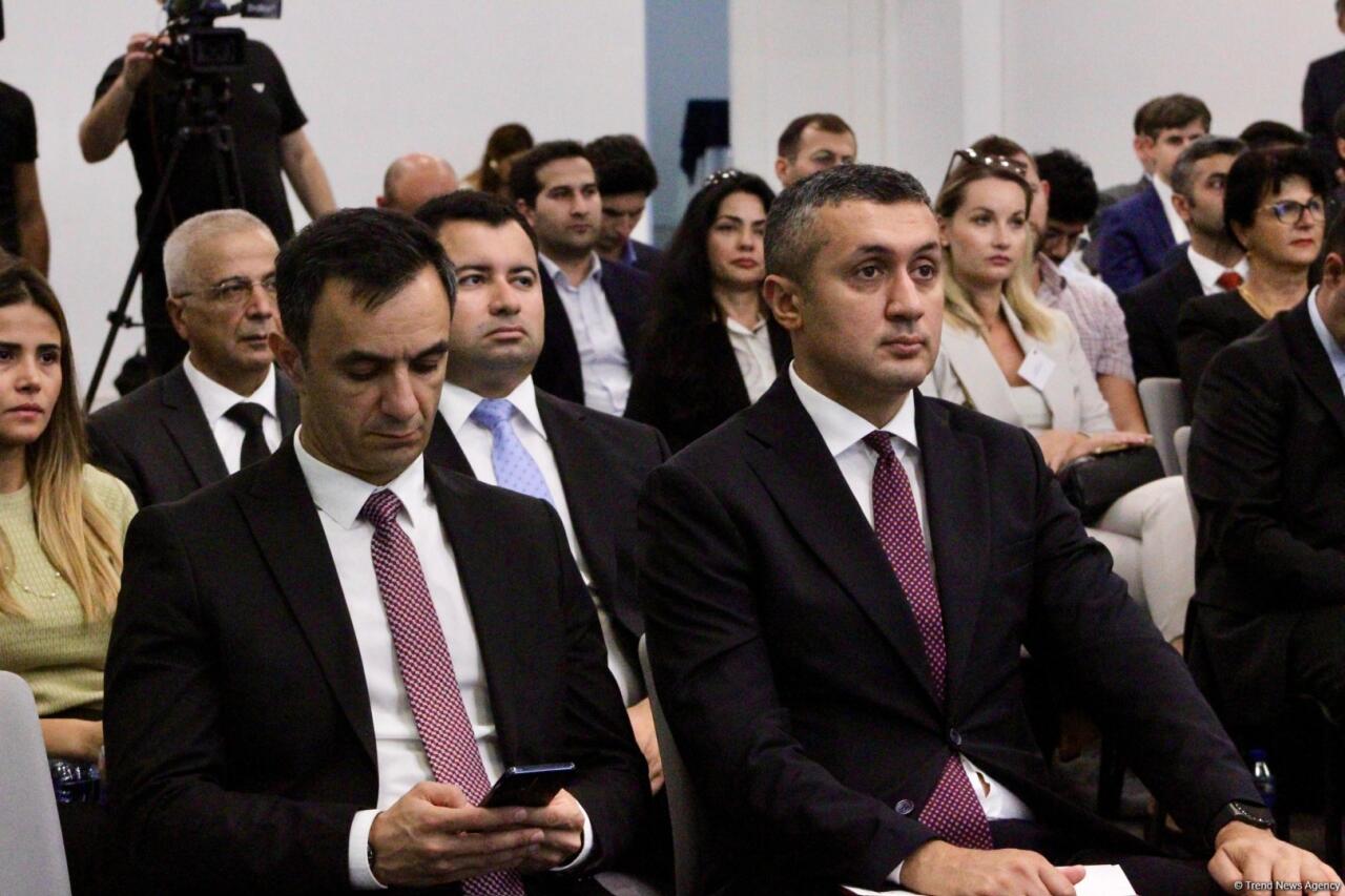 Баку принял азербайджано-словацкий бизнес-форум