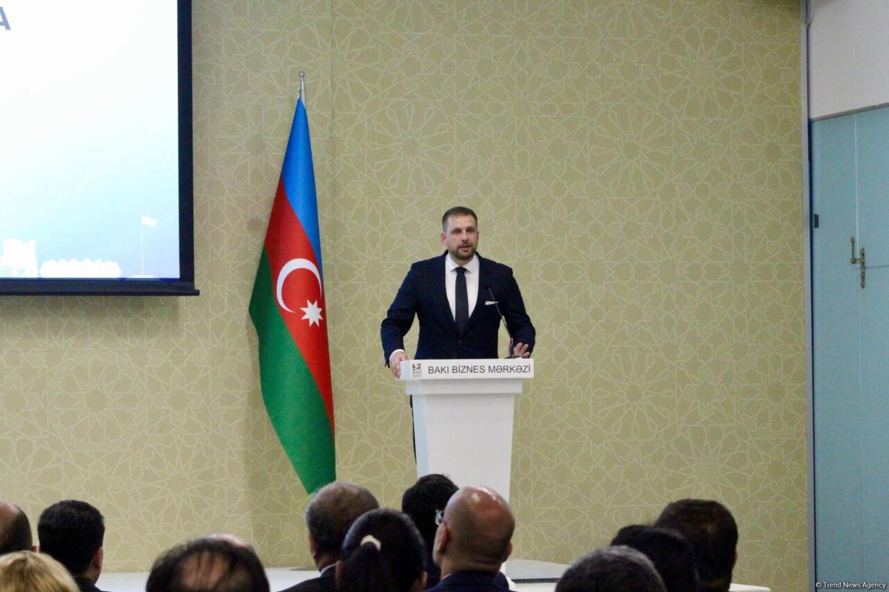 Баку принял азербайджано-словацкий бизнес-форум