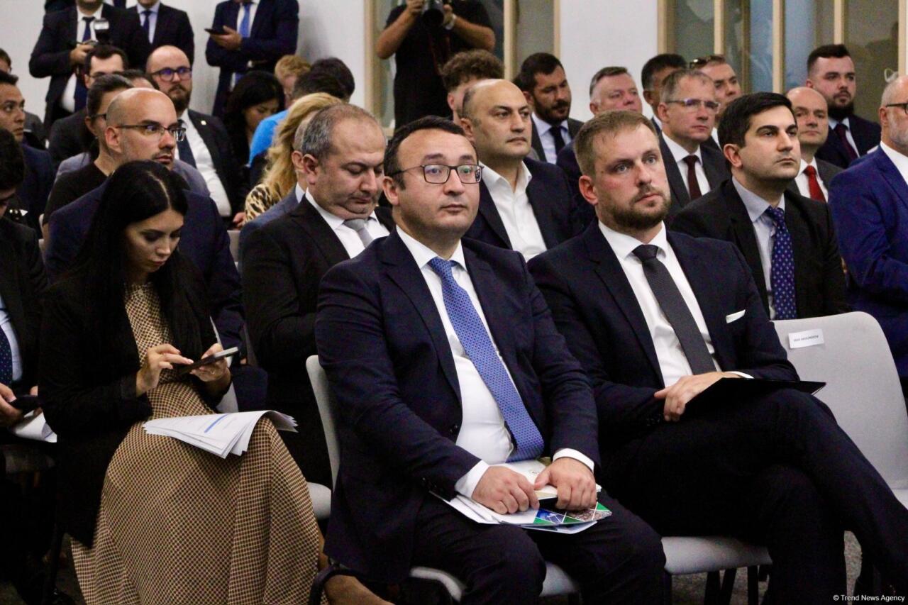 Баку принял азербайджано-словацкий бизнес-форум
