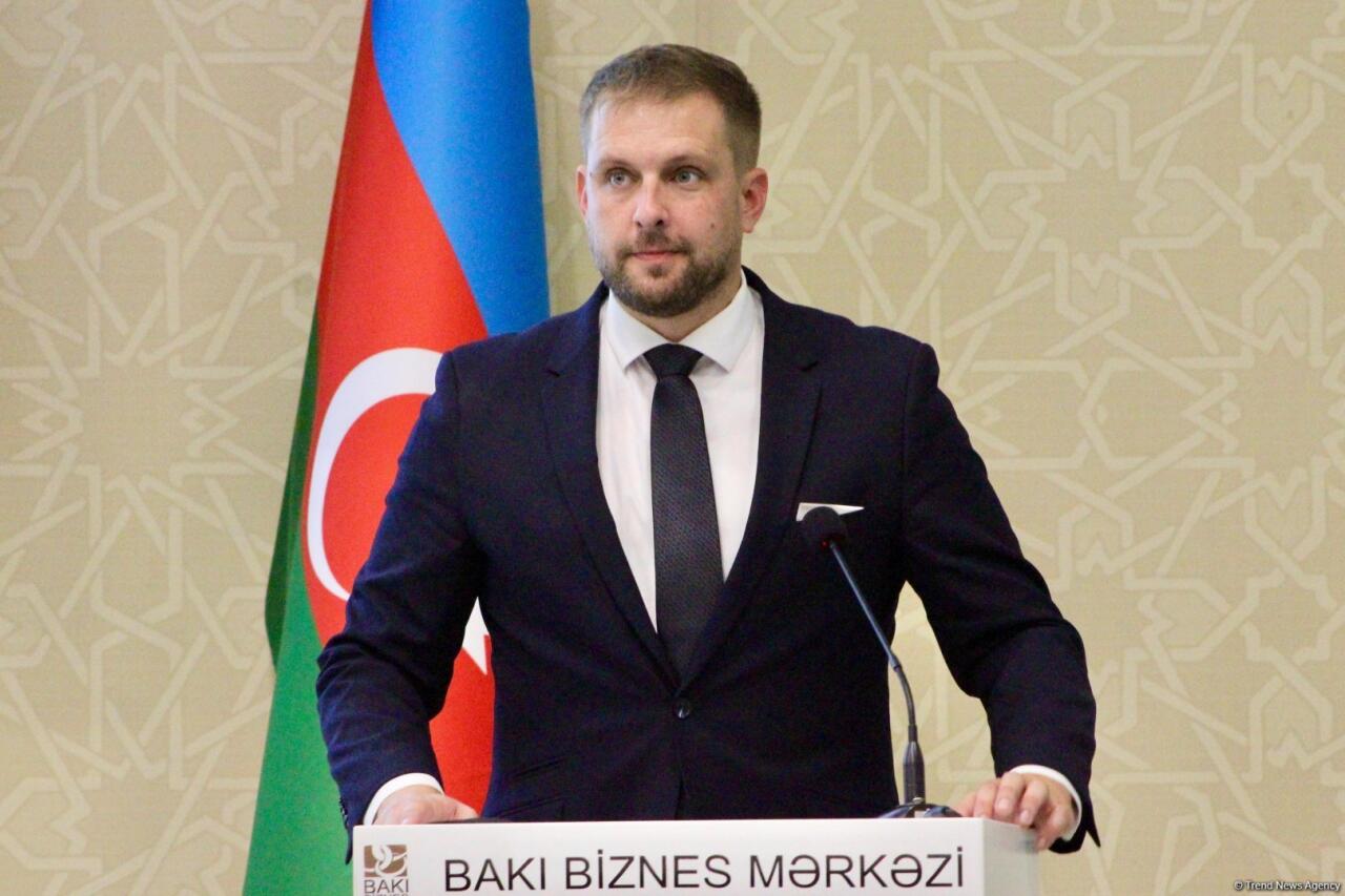 Баку принял азербайджано-словацкий бизнес-форум