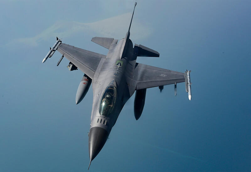 Названа причина падения F-16 над Желтым морем