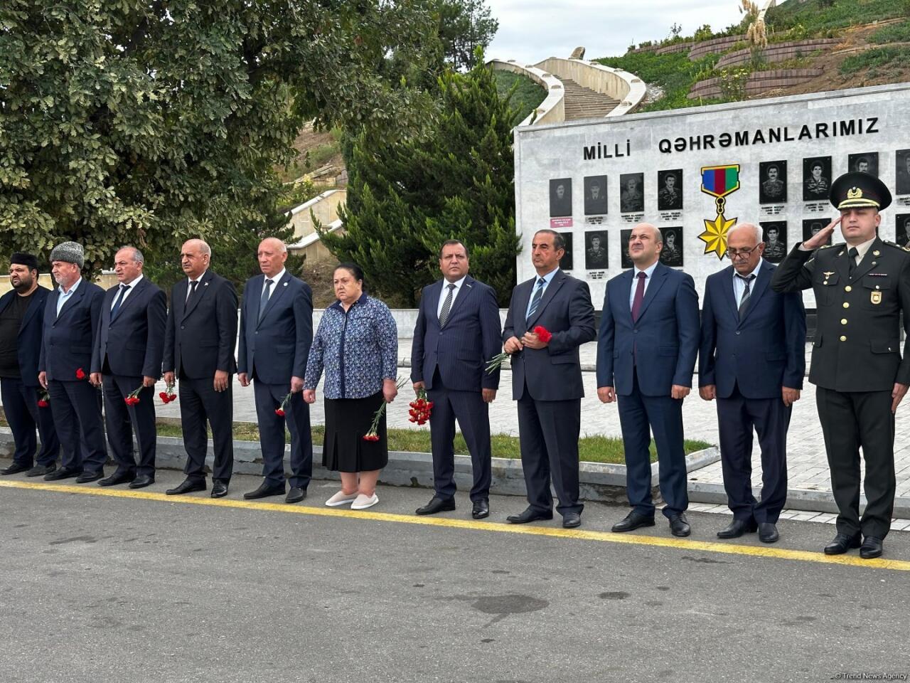 Жители Агдама чтят память шехидов Отечественной войны