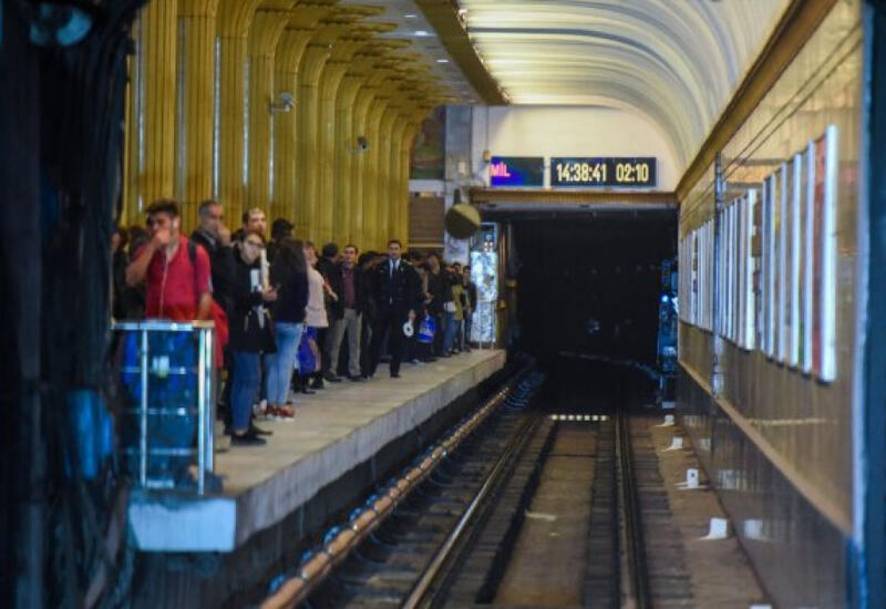 Bakı metrosunda nə baş verir?
