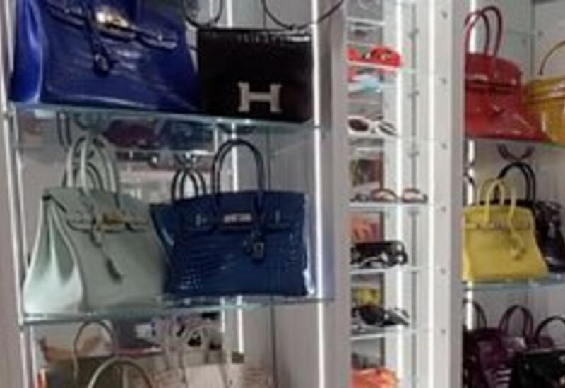 Карди Би похвасталась коллекцией сумок