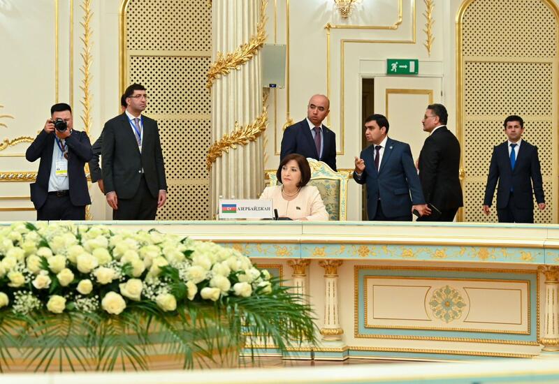 Sahibə Qafarova Emoməli Rəhmonla Beynəlxalq Parlament Konfransının əhəmiyyətini müzakirə etdi