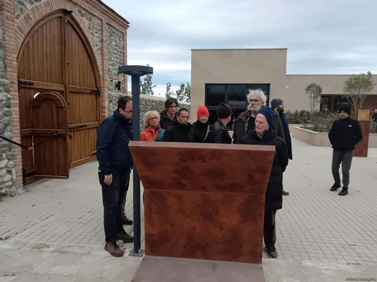 Иностранные путешественники побывали в Агдаме