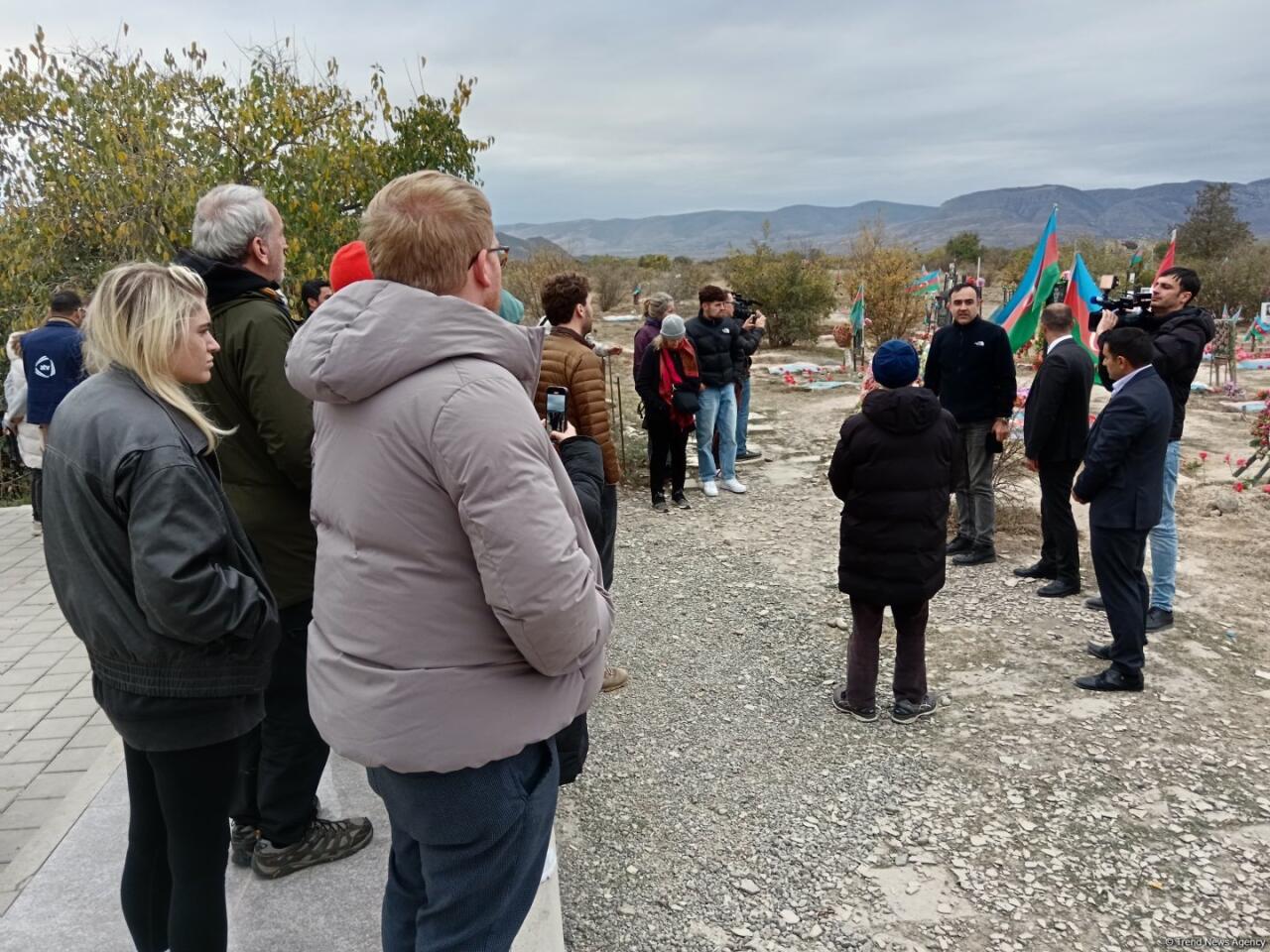 Иностранные путешественники побывали в Агдаме