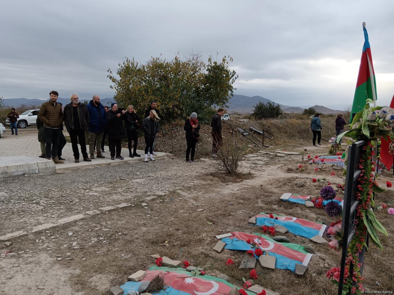 Иностранные путешественники побывали в Агдаме