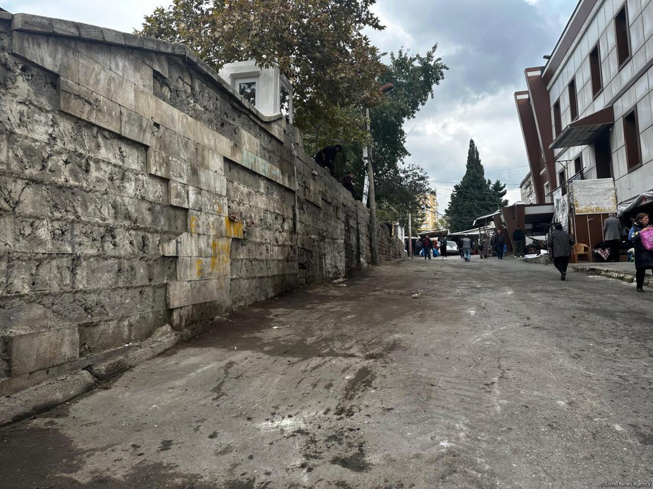 “8-ci km bazarı”nın ətrafındakı küçə ticarəti yığışdırılıb