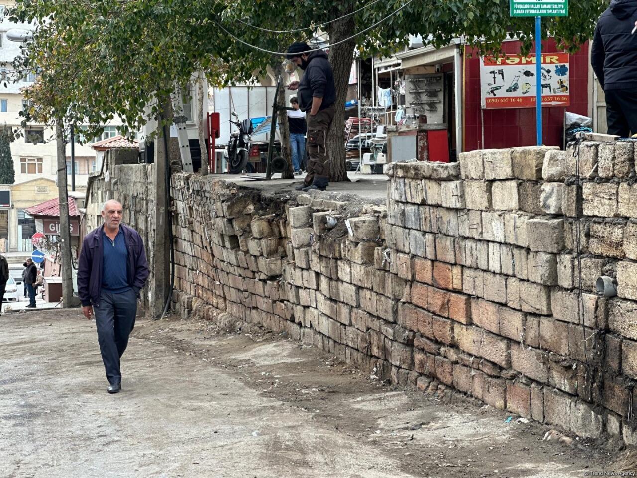 “8-ci km bazarı”nın ətrafındakı küçə ticarəti yığışdırılıb