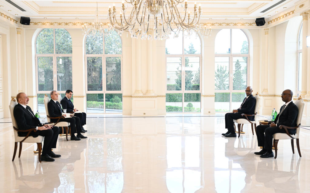 Prezident İlham Əliyev Ruandanın Azərbaycanda yeni təyin olunmuş səfirinin etimadnaməsini qəbul edib
