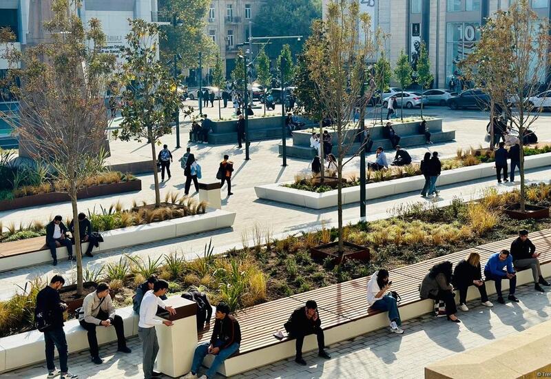 Paytaxt sakinləri yenilənmiş "28 May"dan danışdılar