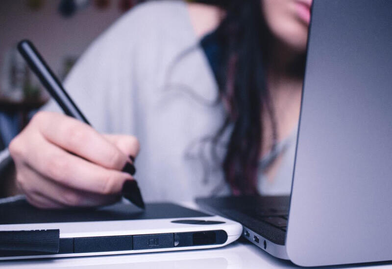 Azərbaycanda onlayn təhsil effekt verir?