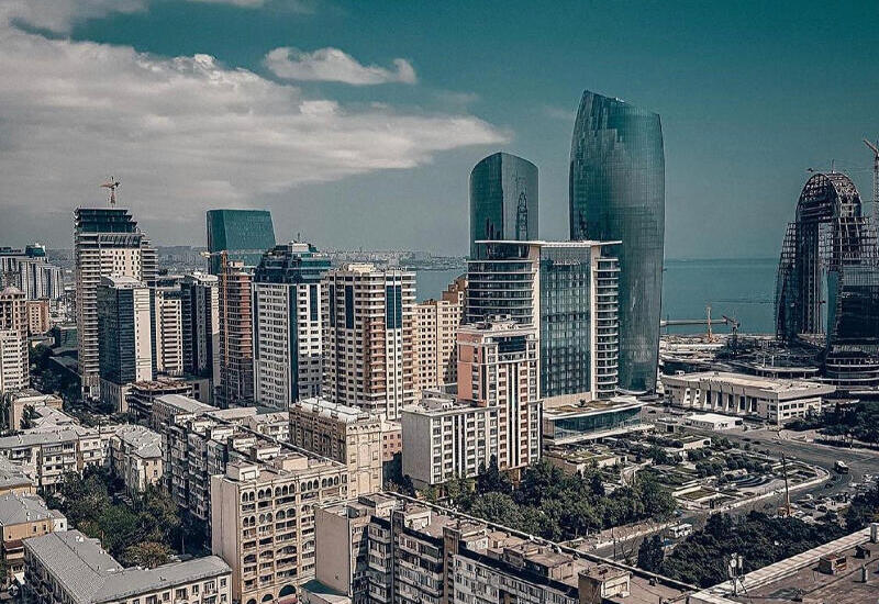 Какой будет погода в Баку завтра?