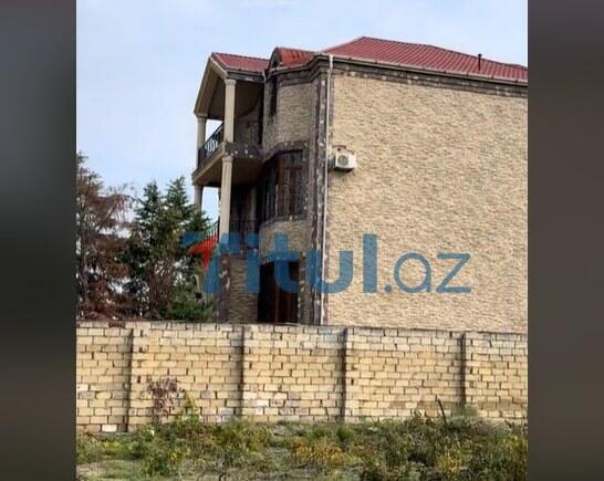 Novxanıdakı 3 mərtəbəli villa bu məşhurun imiş
