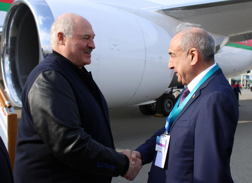 Александр Лукашенко находится с визитом в Азербайджане для участия в СОР29