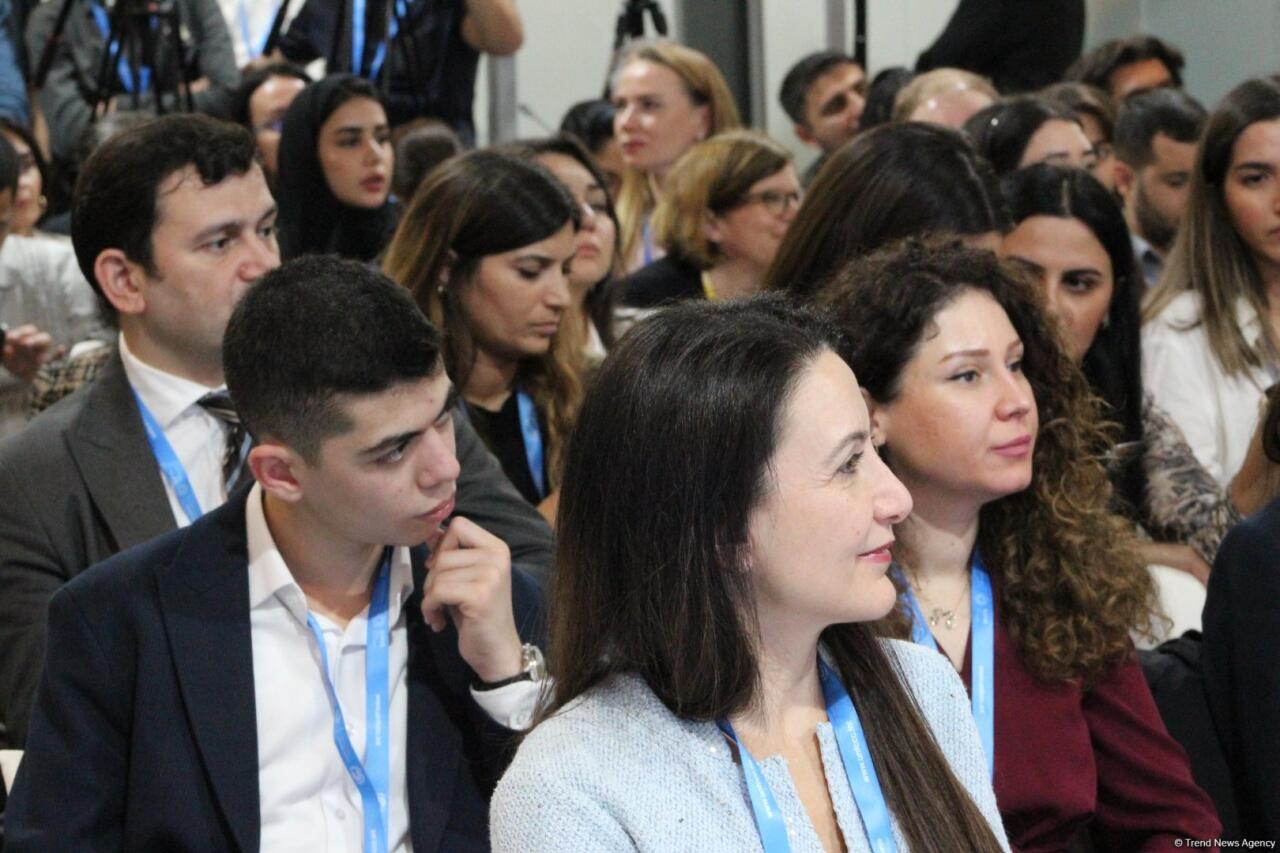 Азербайджан подписал Декларацию о детях, молодежи и климатической деятельности