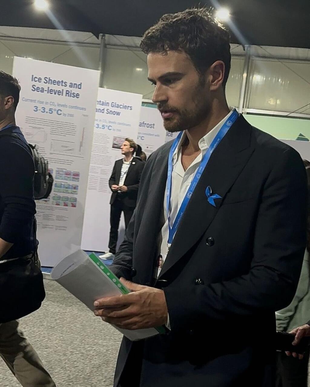 Британский актер Тео Джеймс посетил COP29 в Баку