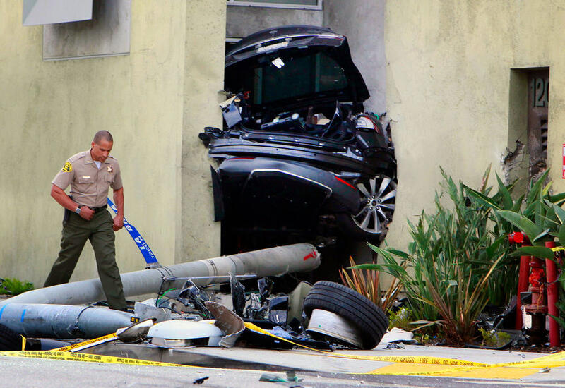 Электрокары Tesla Илона Маска признаны самыми опасными в США