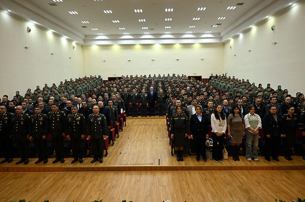 В азербайджанской армии прошли мероприятия по случаю Дня памяти великого лидера Гейдара Алиева
