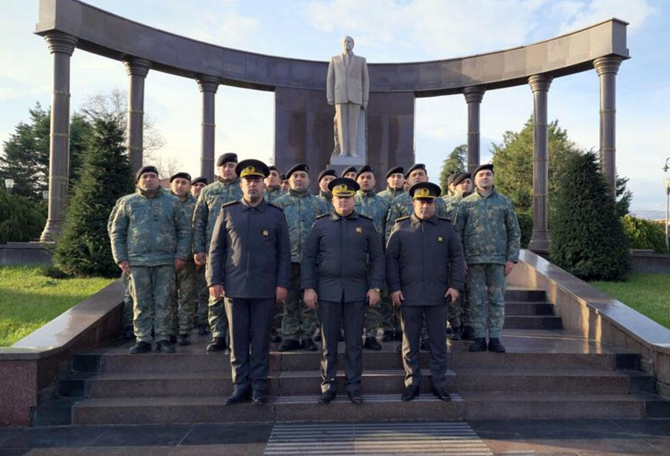 В азербайджанской армии прошли мероприятия по случаю Дня памяти великого лидера Гейдара Алиева