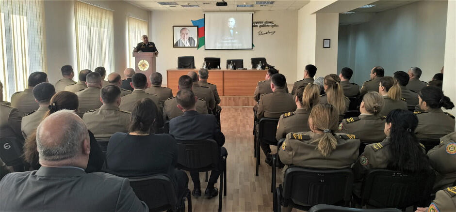 FHN-in qurumlarında və regional mərkəzlərində Ümummilli Lider Heydər Əliyevin anım günü ilə əlaqədar tədbirlər keçirilib