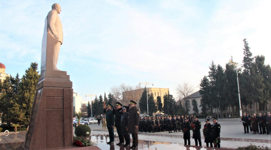 FHN-in qurumlarında və regional mərkəzlərində Ümummilli Lider Heydər Əliyevin anım günü ilə əlaqədar tədbirlər keçirilib