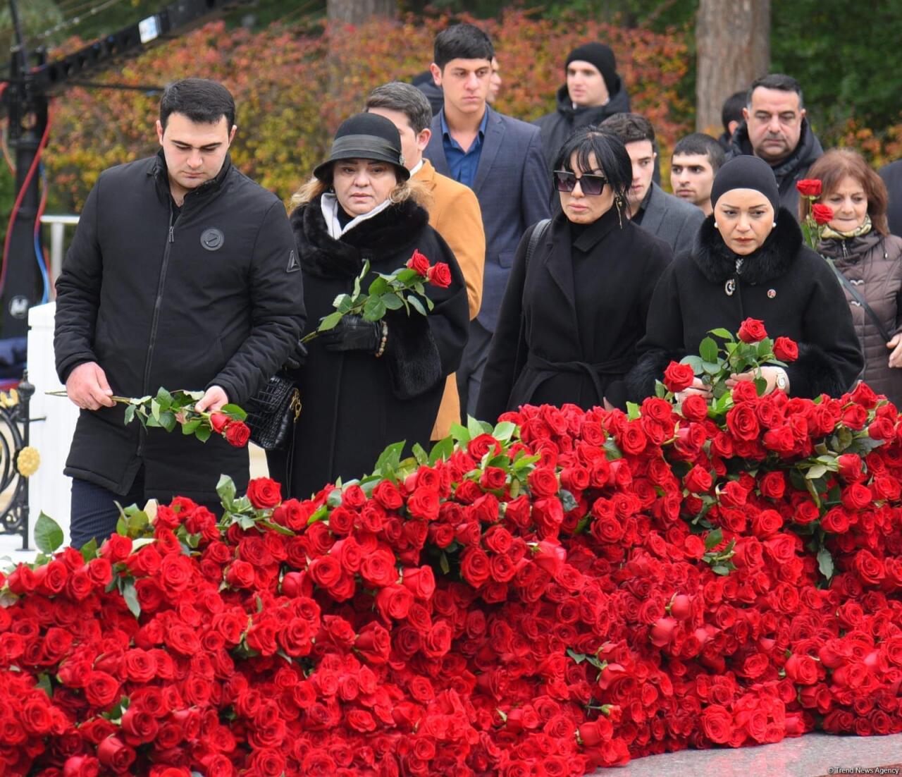 Азербайджанский народ почтил память великого лидера Гейдара Алиева