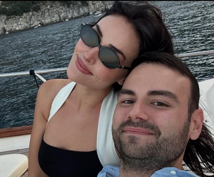 İş adamı sevgilisini ilk dəfə paylaşdı