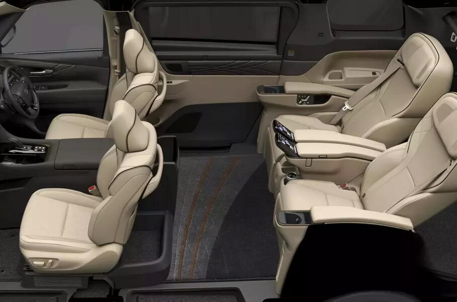 Новый Toyota Alphard: роскошная четырехместная версия и PHEV-гибрид