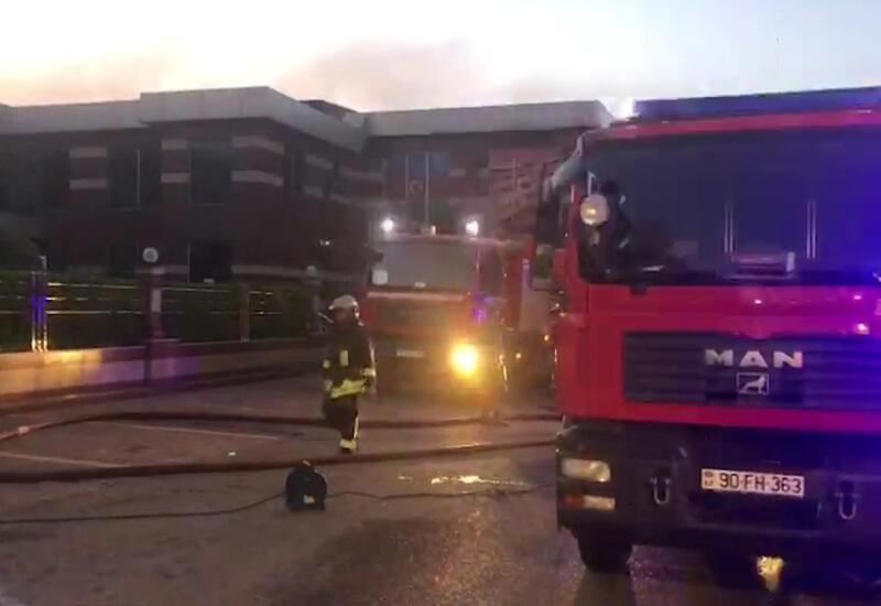 В двух районах Баку потушены пожары