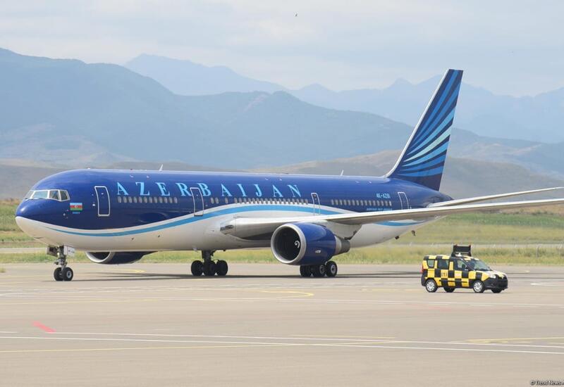 Экстренно севший в Пулково самолет AZAL проходил полное техобслуживание