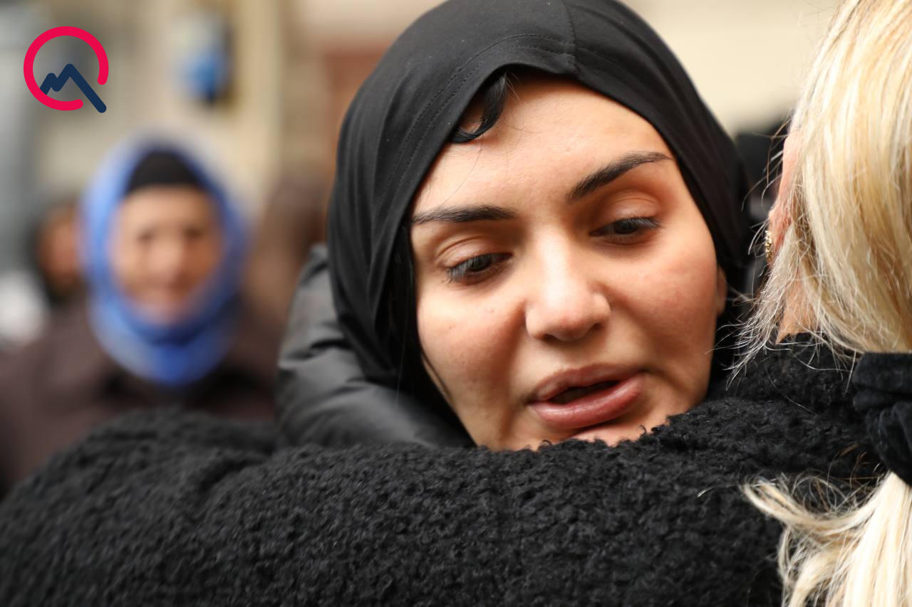 Yaxınları Məhəmmədəli ilə vidalaşır...