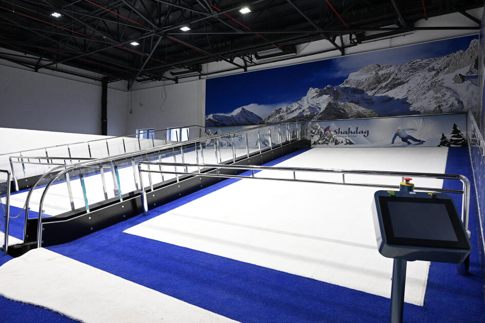 Prezident İlham Əliyev və Birinci xanım Mehriban Əliyeva Şahdağda “Lakeside” hotelində aparılmış işlərlə və “Xizək klubu” binasının tikintisi ilə tanış olublar