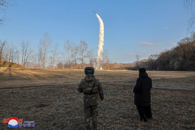 Şimali Koreya yeni raket sınağı keçirib