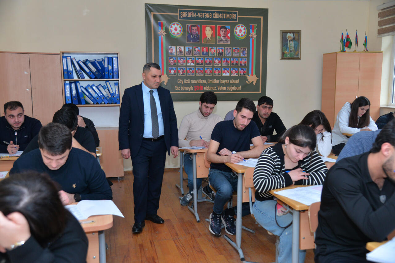 9 və 11-ci sinifi başa vura bilməyən şəxslər üçün eksternat imtahanları keçirilib