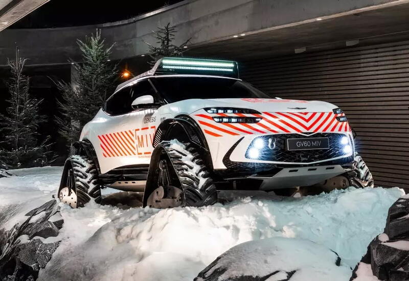 Электрический Genesis GV60 стал гусеничным вездеходом