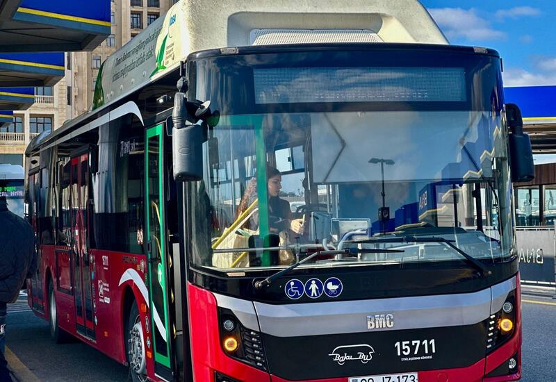 Sərnişinlərə avtobus zolaqları ilə bağlı