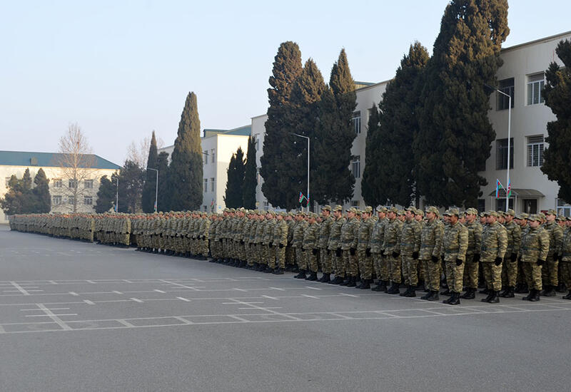 В Азербайджане завершены учебные сборы с военнообязанными