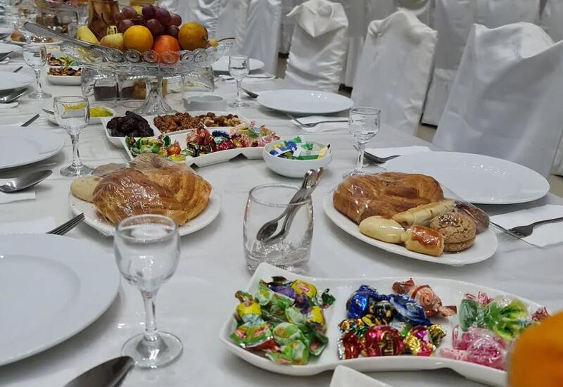 Toya bənzər yas məclisləri