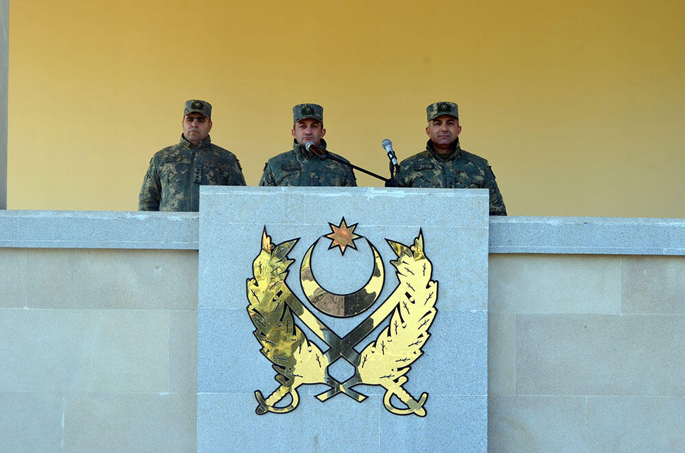 В Азербайджане завершены учебные сборы с военнообязанными