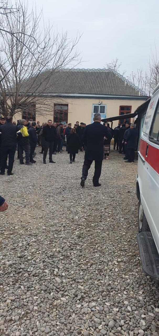 Ağcabədidə əl qumbarası partladı - ölənlər və yaralananlar var, cinayət işi başlanıb