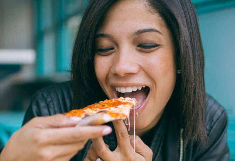 Gəncləri erkən qocaldan içki və qidalar