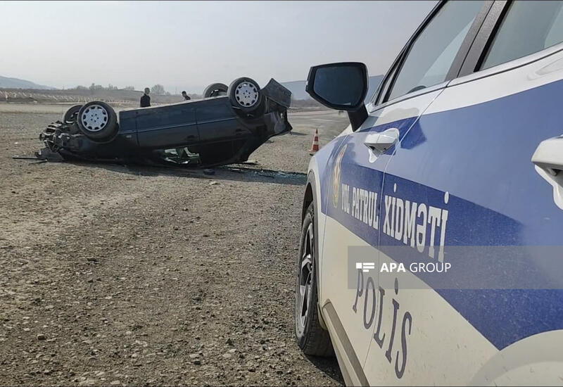 В Карабахе перевернулся автомобиль