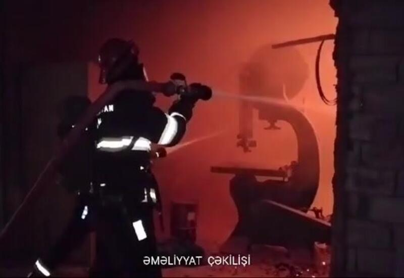 В Хырдалане загорелся мебельный цех