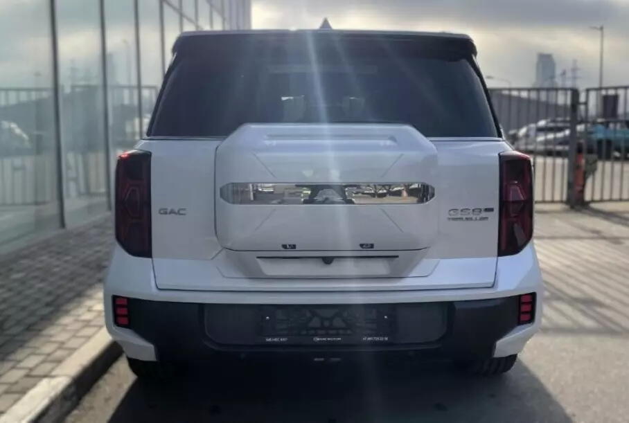 GAC готовит для России новую версию кроссовера GS8